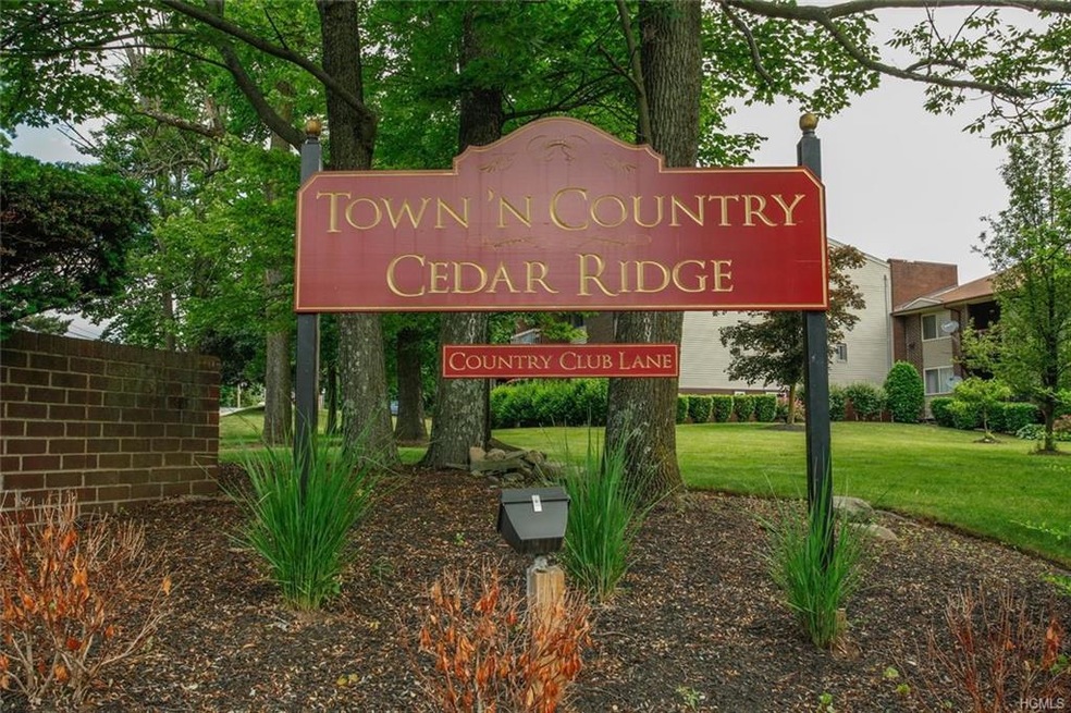 327 Country Club Ln unit 327, Pomona, NY 10970 - photo 1