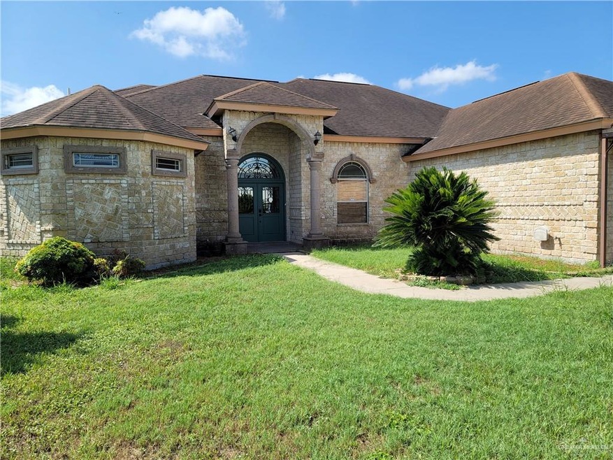 405 W Eller Ave, Pharr, TX 78577 - photo 1