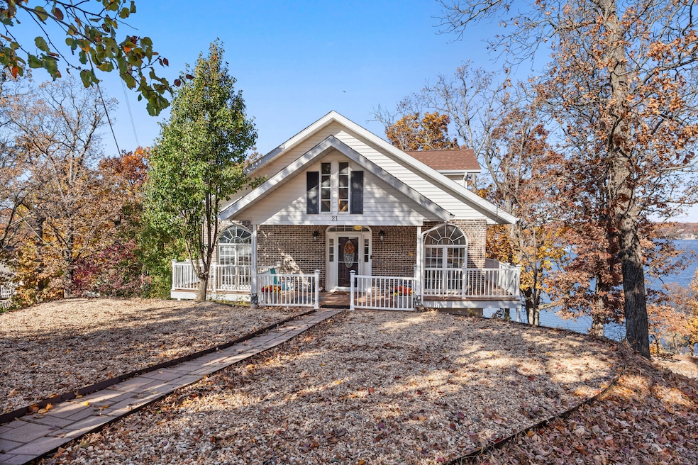 21 Jonathan Ct, Lake Ozark, MO 65049 - photo 1