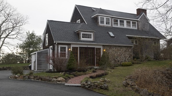 18 Salt Marsh Ln, Gloucester, MA 01930 - photo 1