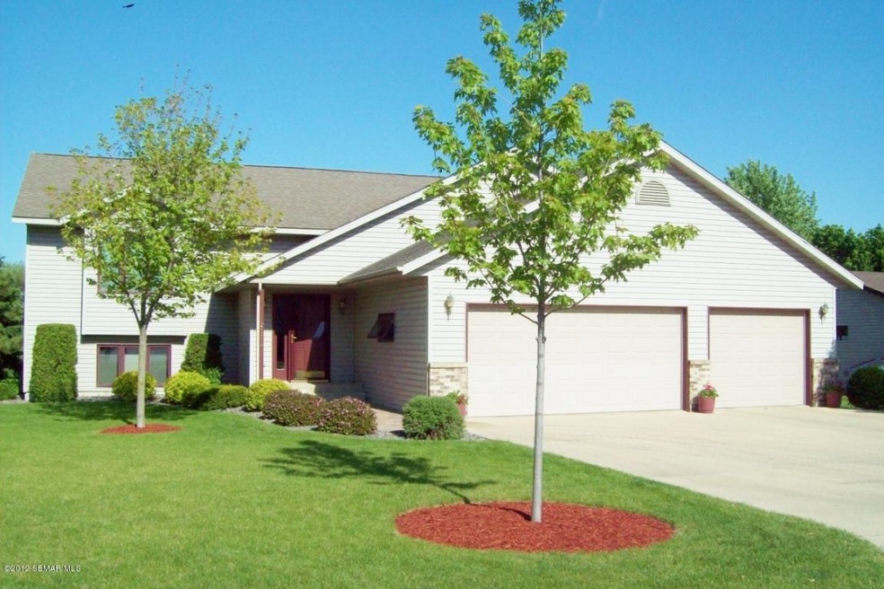 2006 Brookside Dr