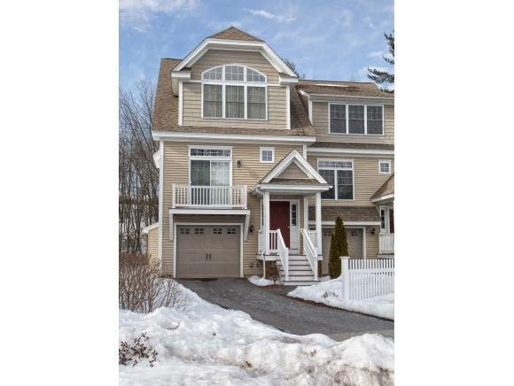 85 Hackett Hill Rd unit 10, Manchester, NH 03102 - photo 1