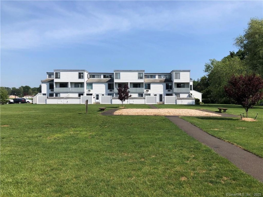 7 Hamre Ln unit B, Branford, CT 06405 - photo 1