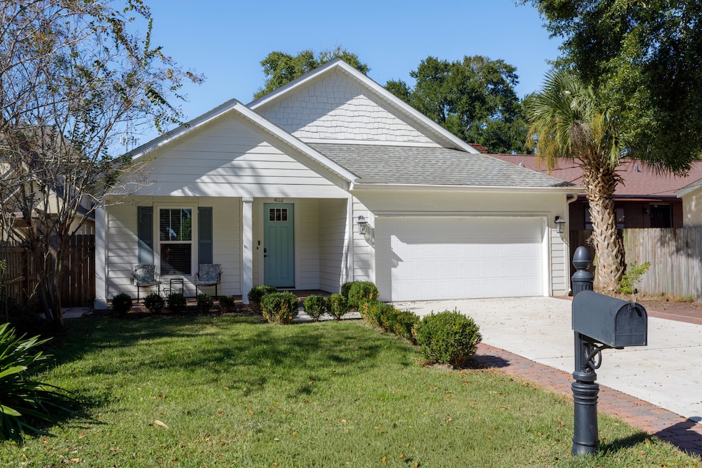 402 Bayshore Dr, Pensacola, FL 32507 - photo 1