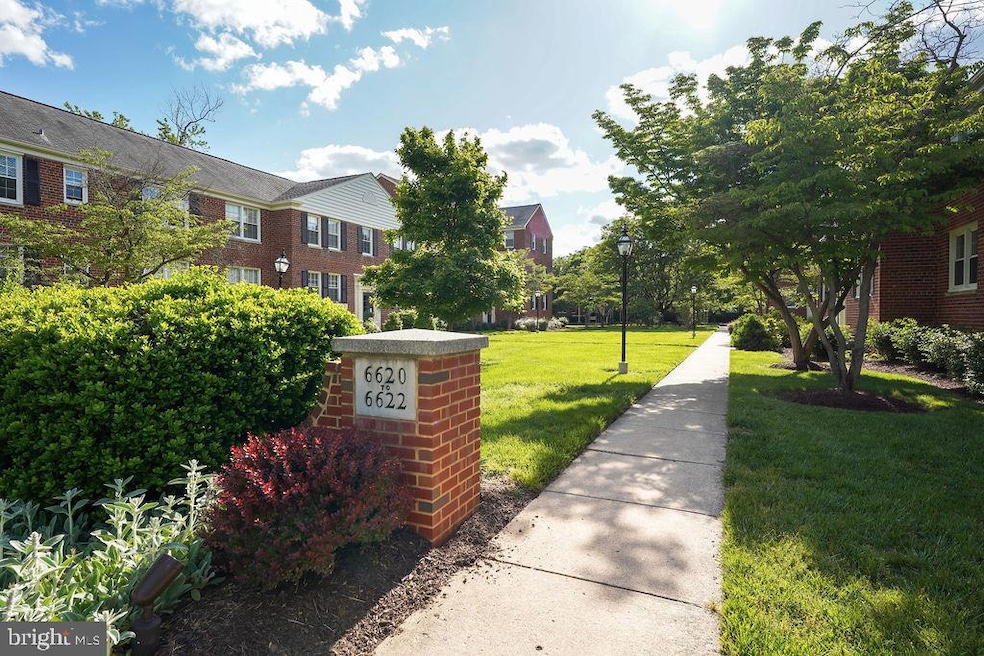 6620 E Wakefield Dr unit A2, Alexandria, VA 22307 - photo 1