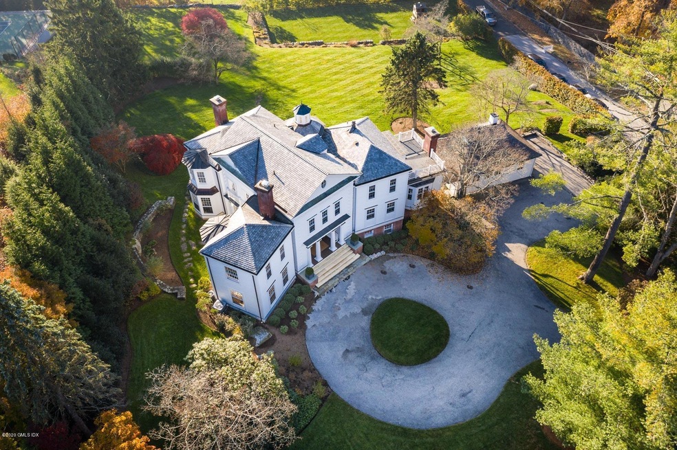 2 Zaccheus Mead Ln, Greenwich, CT 06831 - photo 1