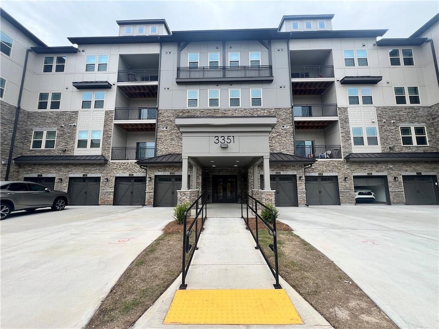 View of apartment building / complex