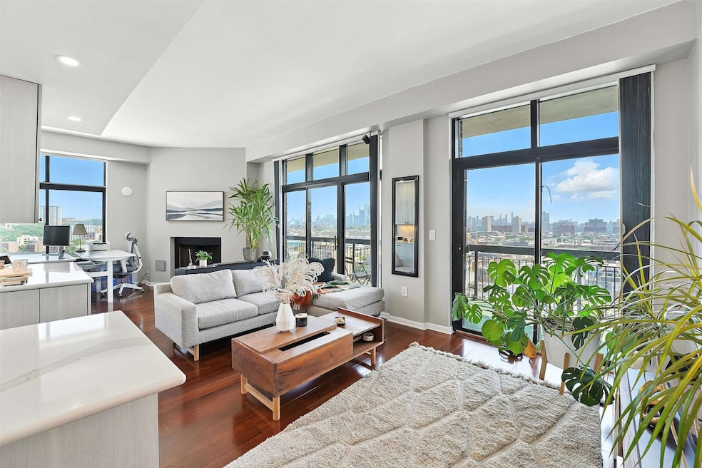 The Sky Club unit 16D, Hoboken, NJ 07030 - photo 1