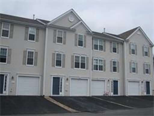 11 Buttercup Ln unit 11, South Grafton, MA 01560 - photo 1