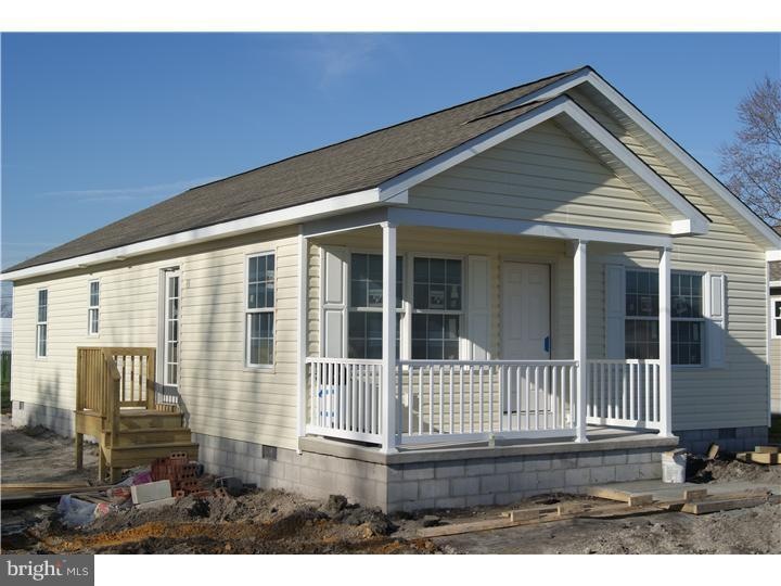 220 Commerce St, Harrington, DE 19952 - photo 1