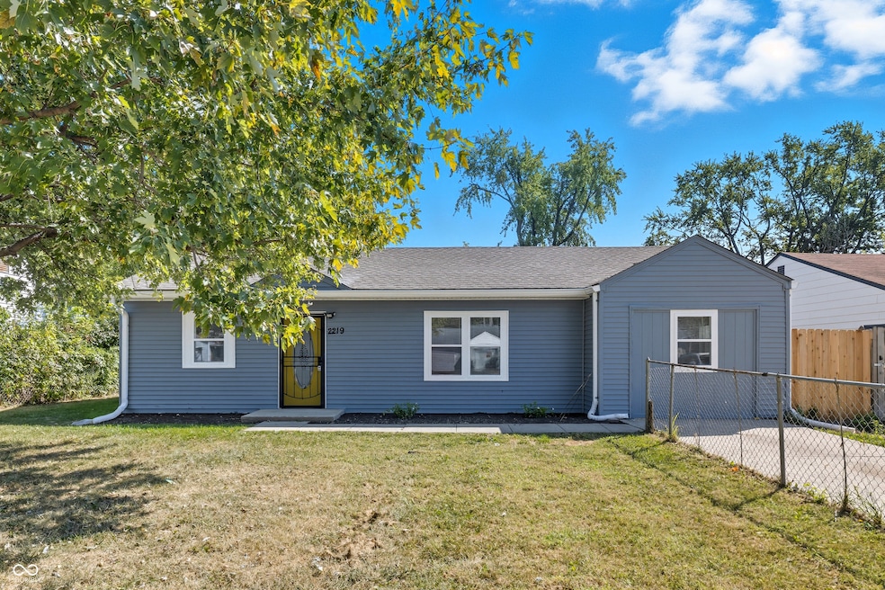 2219 N Webster Ave, Indianapolis, IN 46219 - photo 1