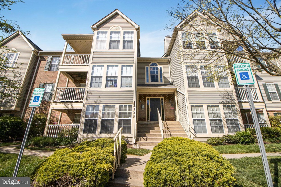 13103 Briarcliff Terrace unit 10-1006, Germantown, MD 20874 - photo 1