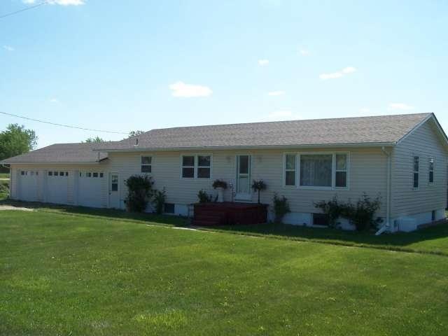 8538 S Miller School Rd, North Platte, NE 69101 - photo 1