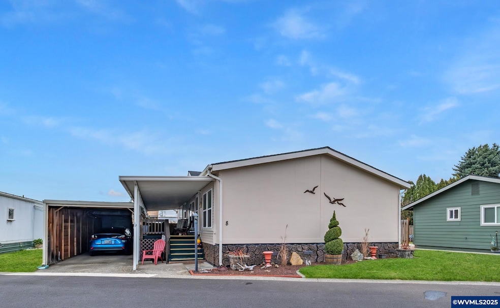 204 Cascade Dr unit 8, Lebanon, OR 97355 - photo 1