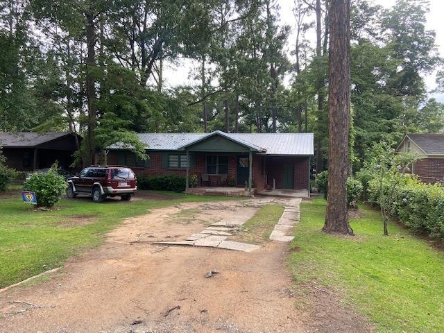 404 Hudson Ln, Albany, GA 31705 - photo 1