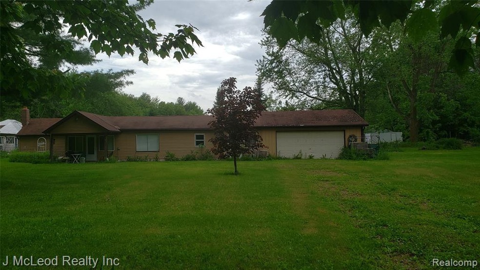 7714 Bray Rd, Vassar, MI 48768 - photo 1