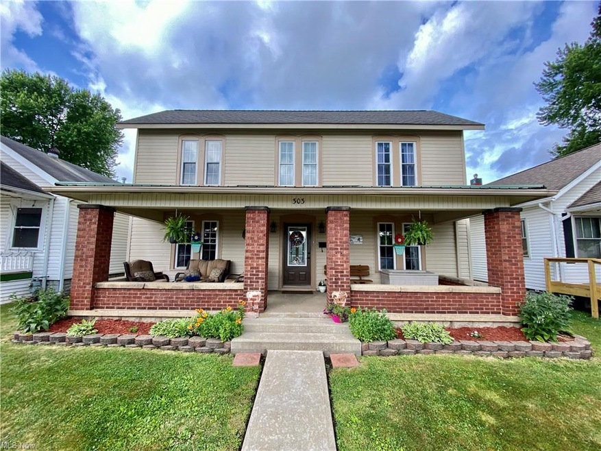 303 N 10th St, Coshocton, OH 43812 - photo 1