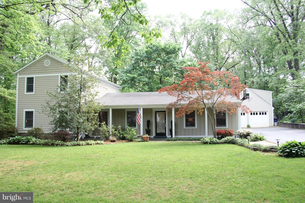 8917 Littleton St, Fairfax, VA 22032 - photo 1