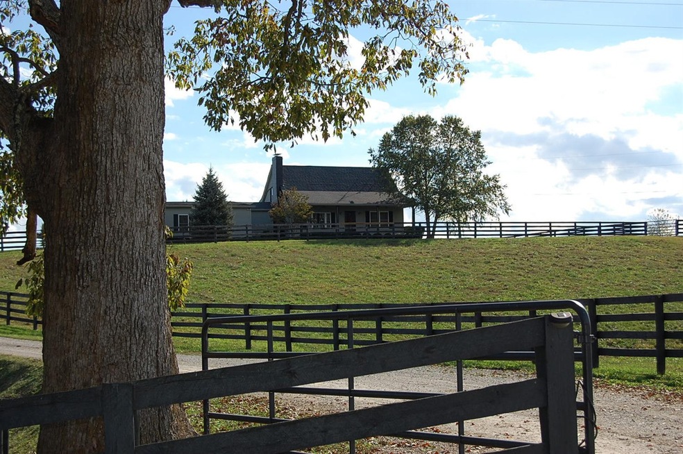 730 Oregon Rd, Versailles, KY 40383 - photo 1