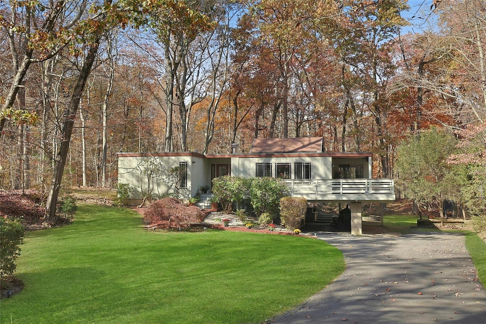 64 Stornowaye St, Chappaqua, NY 10514 - photo 1