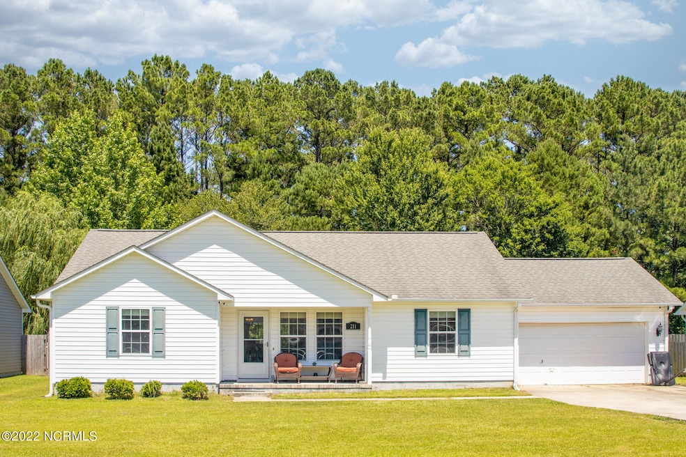211 Bear Trail, New Bern, NC 28562