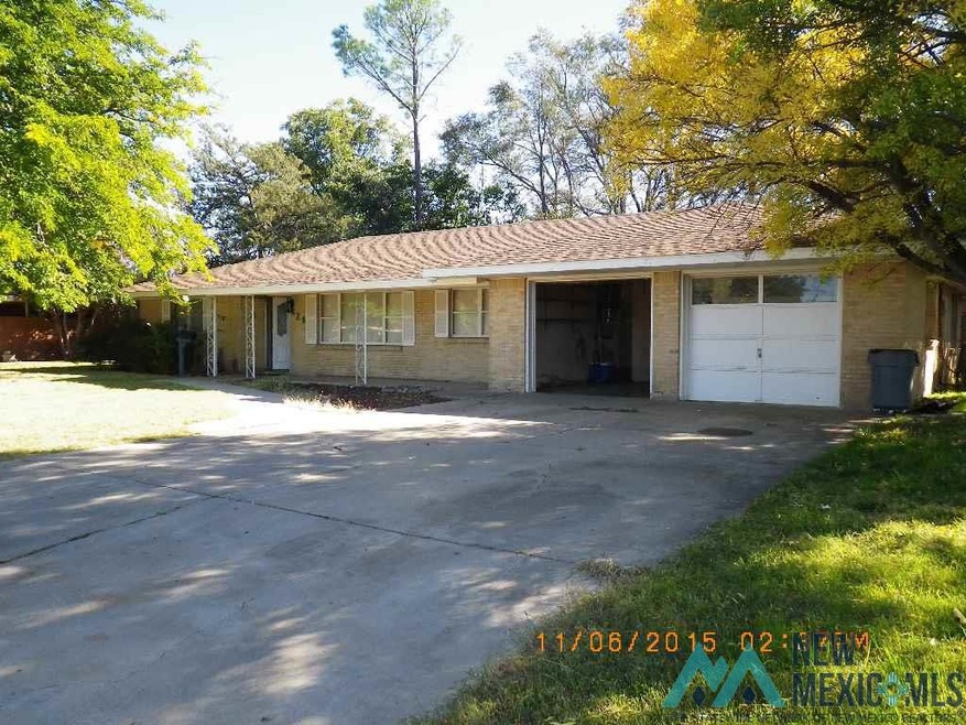 621 E Llano Dr, Hobbs, NM 88240 - photo 1