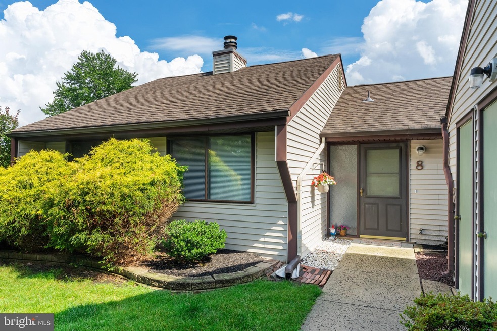 8 E Azalea Ln, Mount Laurel, NJ 08054 - photo 1