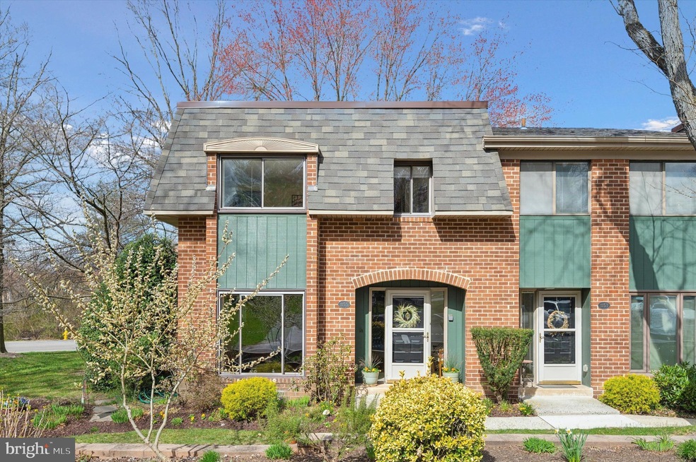 1155 Putnam Blvd unit 15, Wallingford, PA 19086 - photo 1