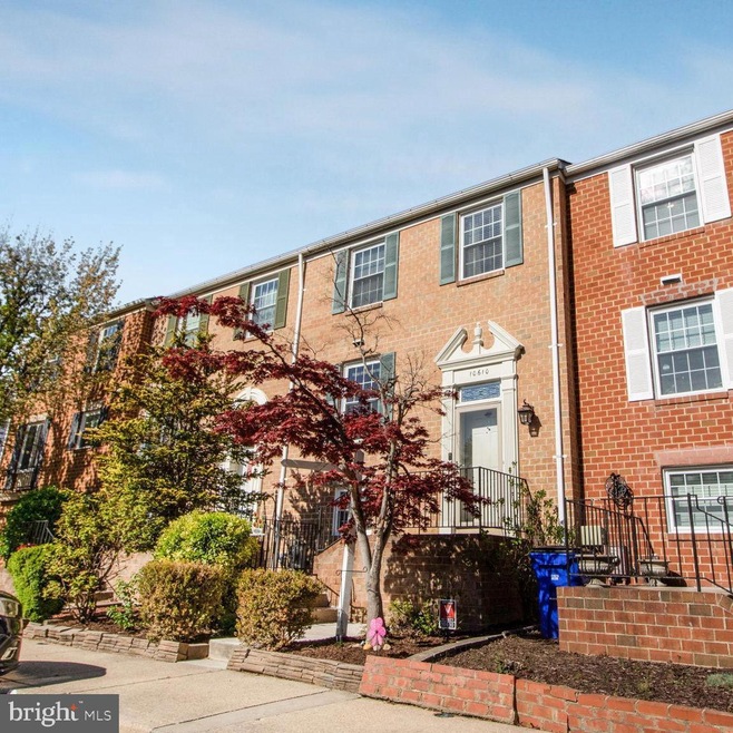 10610 High Beam Ct, Columbia, MD 21044 - photo 1