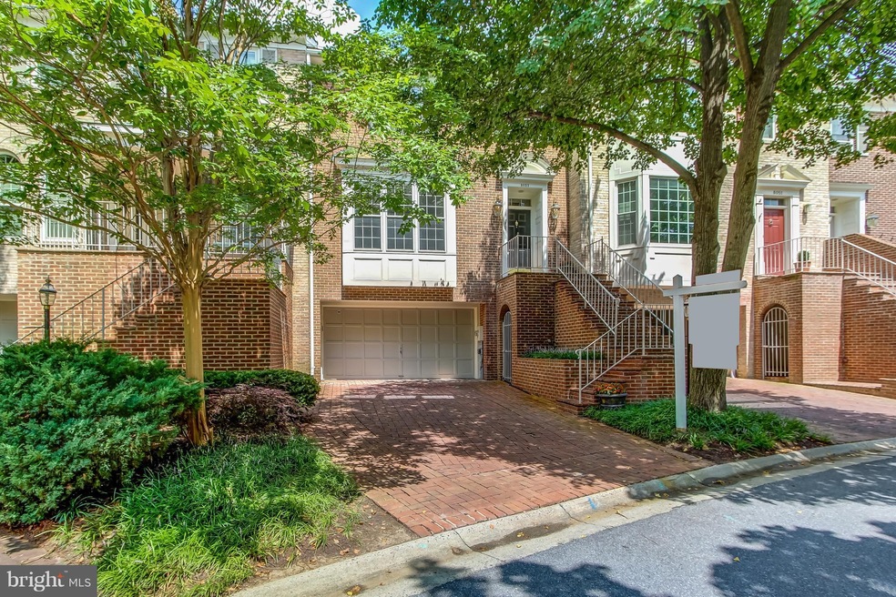 8053 Rising Ridge Rd, Bethesda, MD 20817 - photo 1