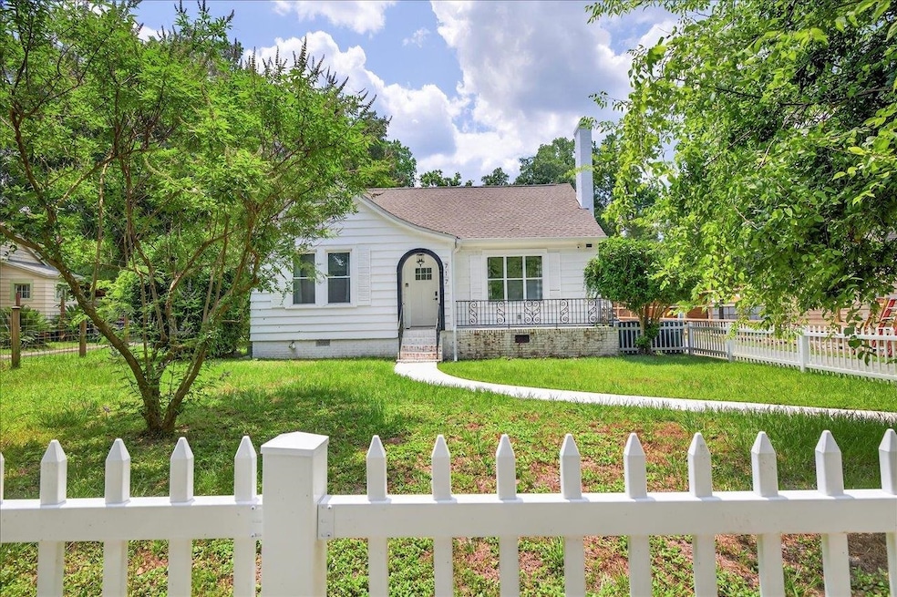 For Rent $1,900/month