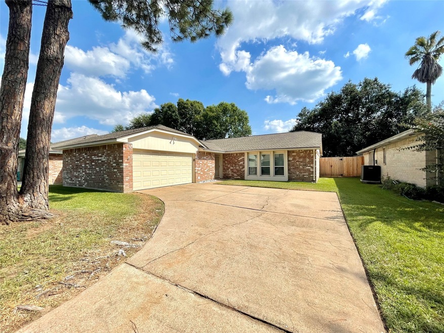 16319 Maplemont Dr, Houston, TX 77095 - photo 1