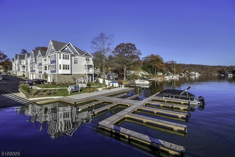 468 River Styx Rd unit 1, Hopatcong, NJ 07843 - photo 1