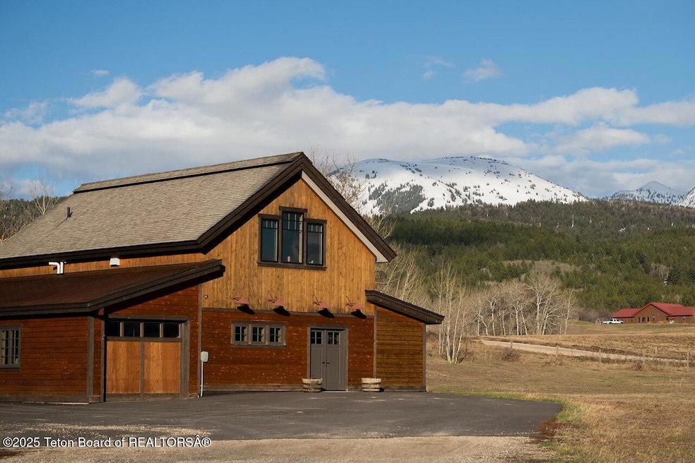 For Sale $3,300,000 • Co-Listing Agent