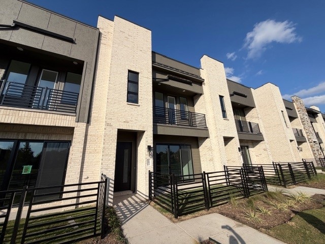 1172 Daybreak Dr, Allen, TX 75013 - photo 1