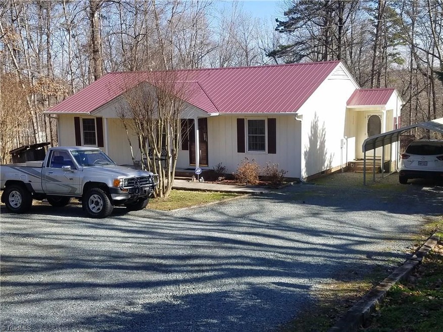 1121 Brookdale Dr, Asheboro, NC 27205 - photo 1