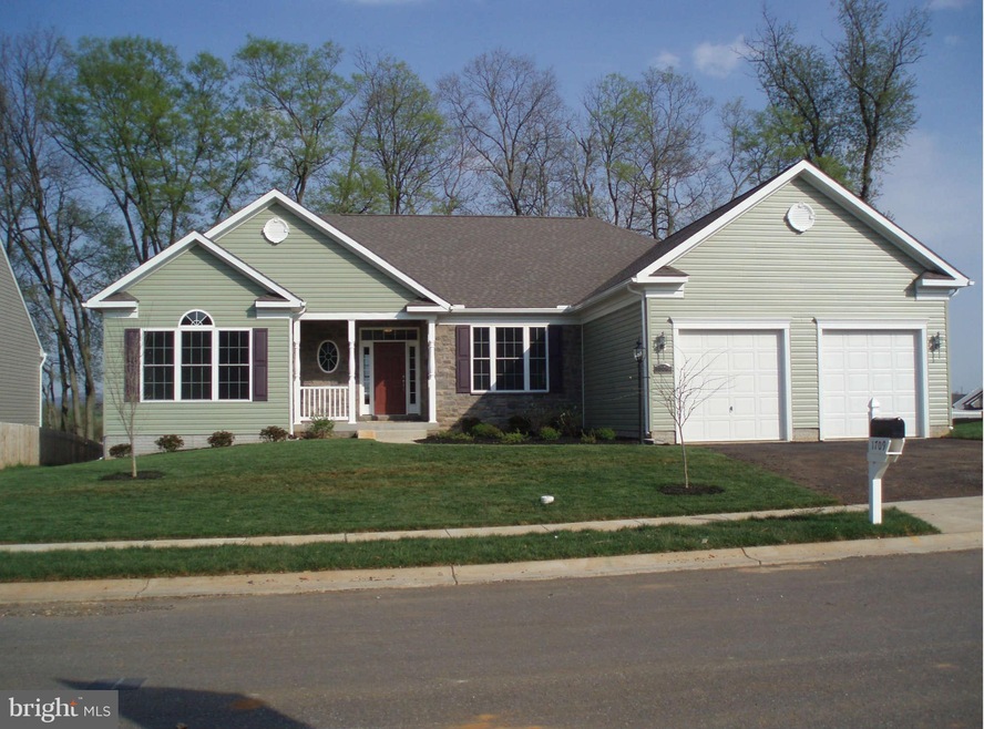 2 Elmer Derr Rd, Frederick, MD 21703 - photo 1