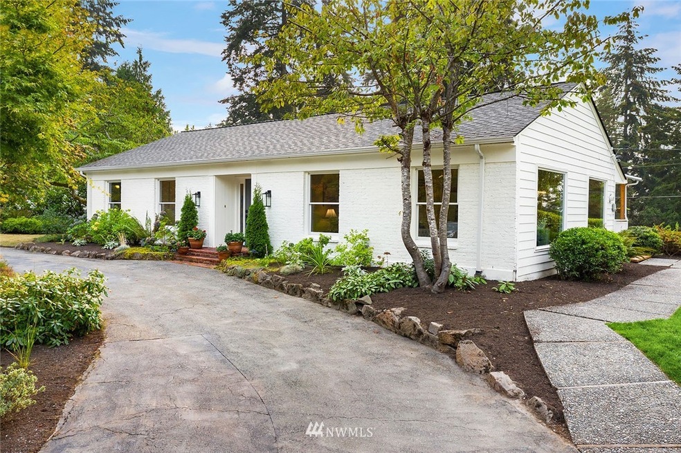 7005 80th Ave SE, Mercer Island, WA 98040 - photo 1