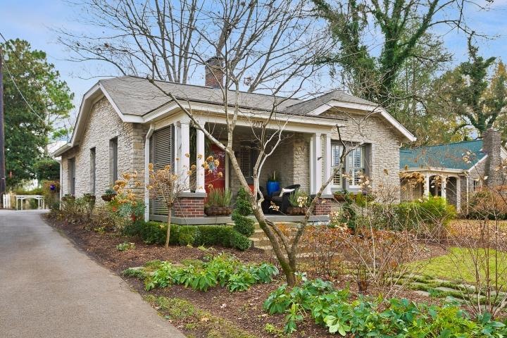 Welcome to 207 Lewisburg Ave, located in the heart of Historic Franklin