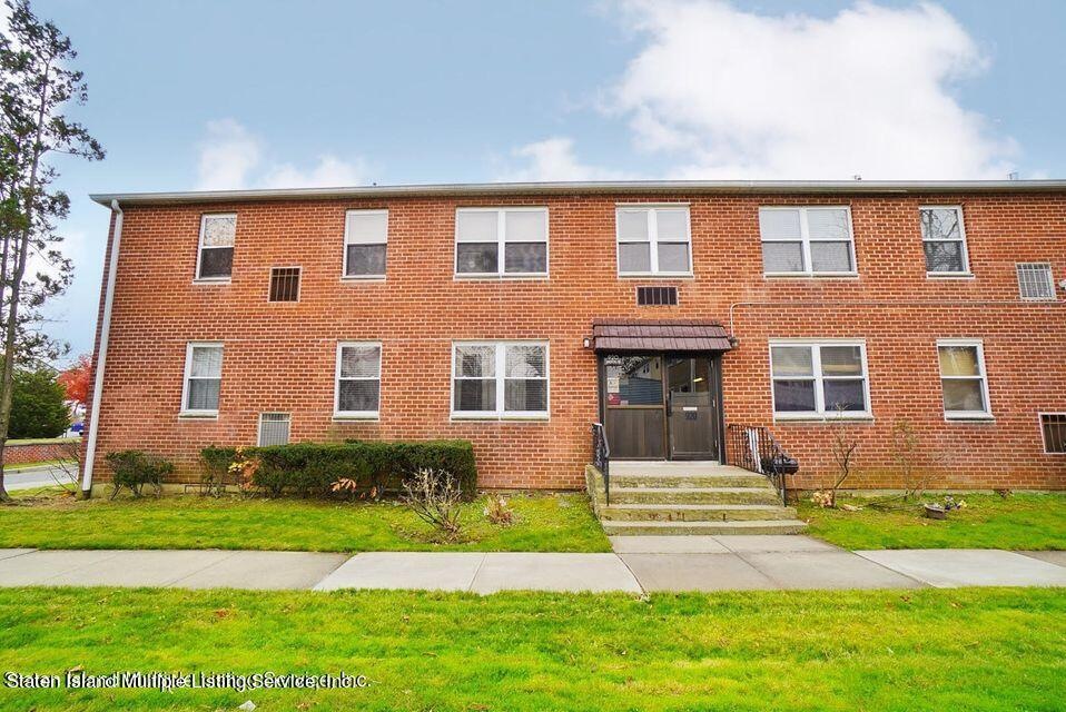 920 Armstrong Ave unit 1-3, Staten Island, NY 10308 - photo 1