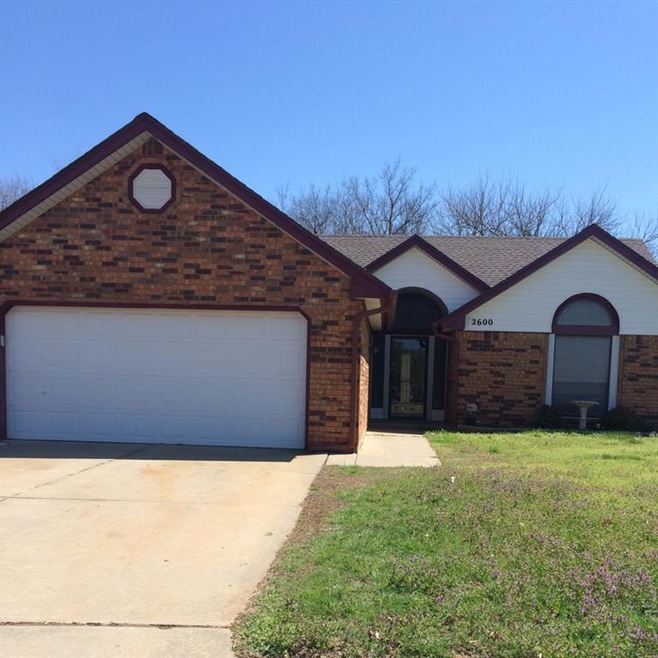 2600 Amy Ct, Moore, OK 73160 - photo 1