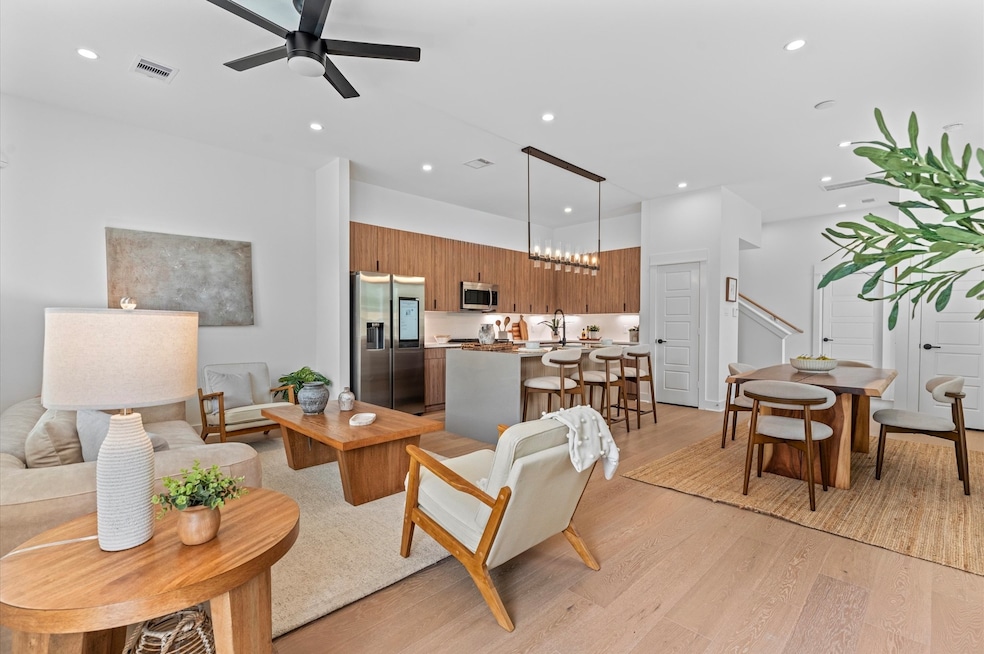 1011 Tuskegee Heights Ln, Houston, TX 77091 - photo 1