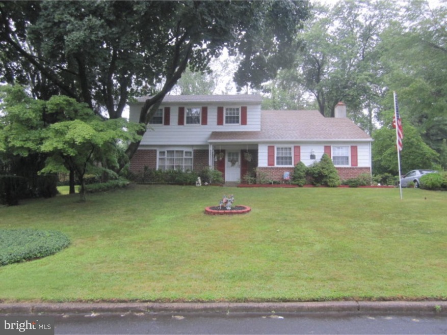 1140 Strathmann Dr, Southampton, PA 18966 - photo 1