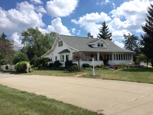 715 N Main St, Bluffton, IN 46714 - photo 1