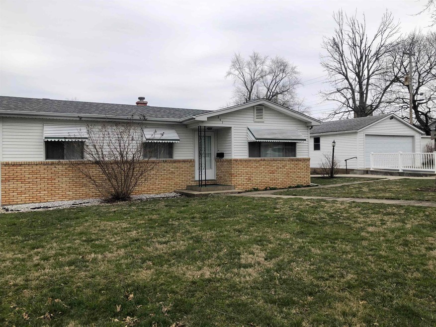 201 Johnson St, Covington, IN 47932 - photo 1