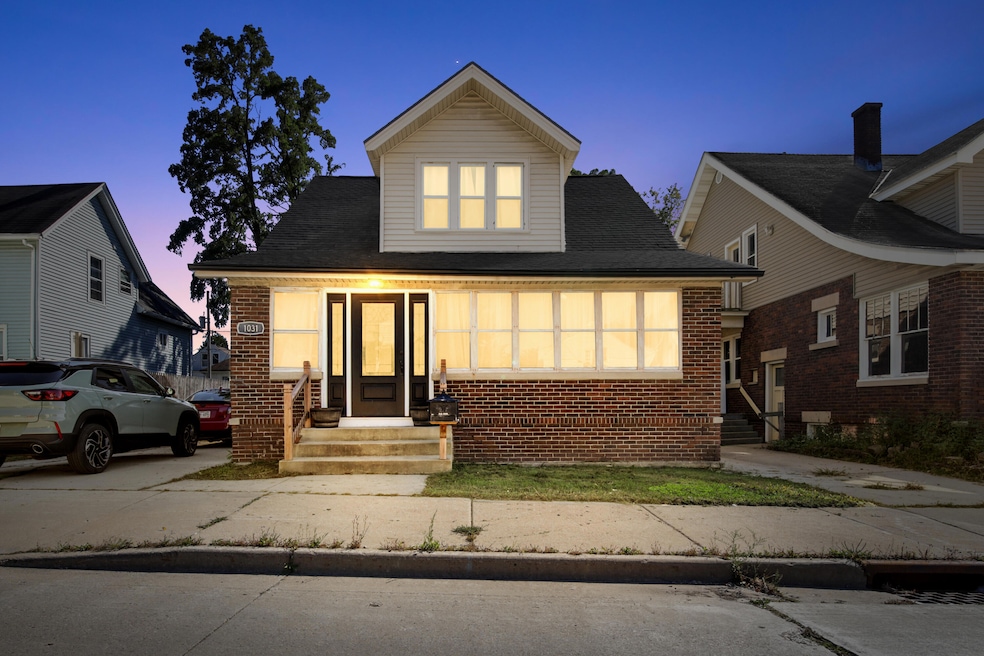 1031 w washington st-1