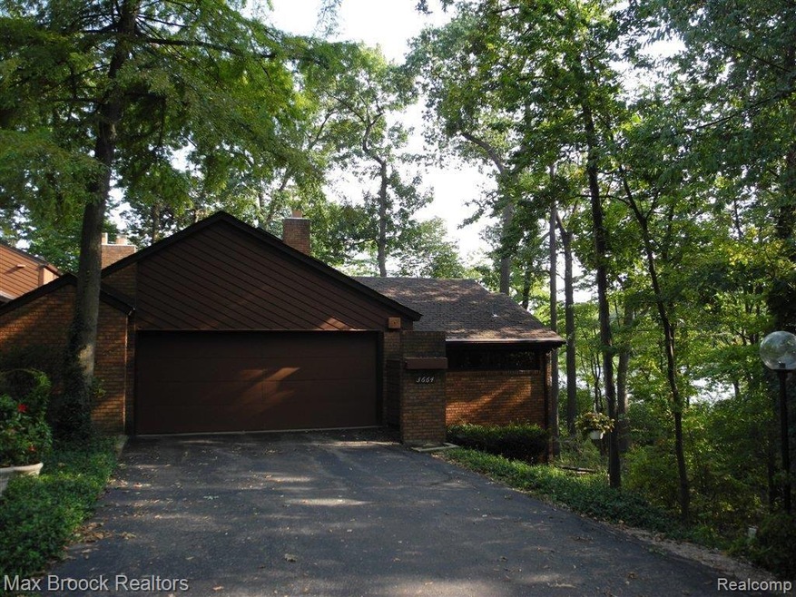 Lakefront Bloomfield Condo