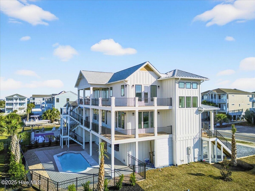 313 E 2nd St, Ocean Isle Beach, NC 28469 - photo 1