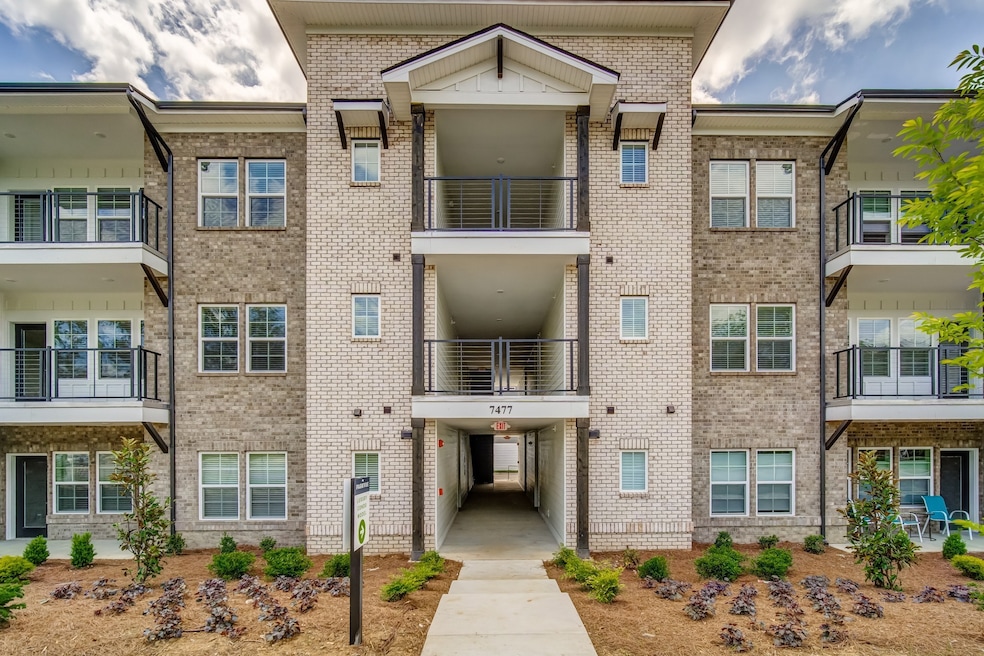 7477 Highway 70 S unit 103, Nashville, TN 37221 - photo 1