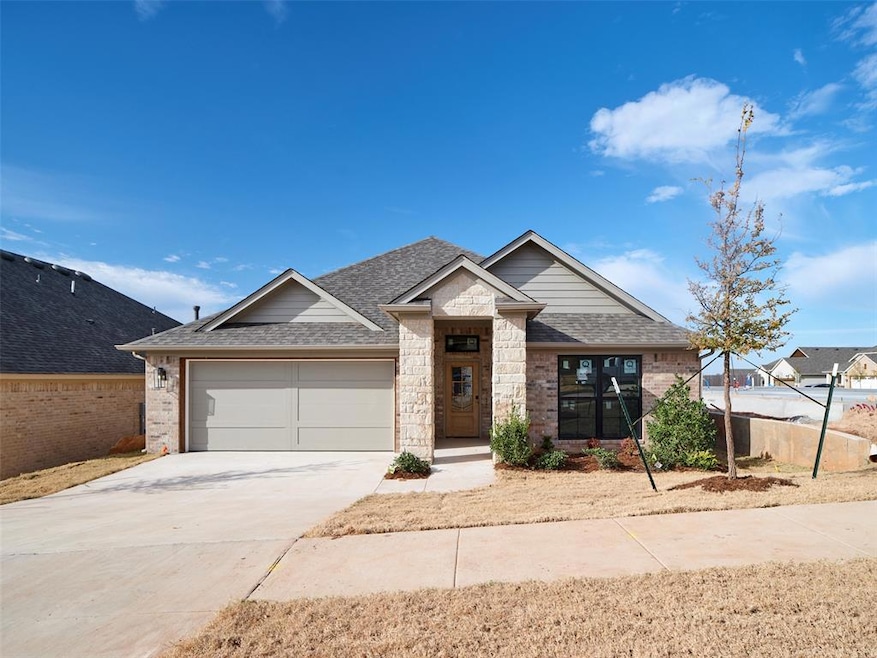 16205 Dakota Dr, Oklahoma City, OK 73170 - photo 1